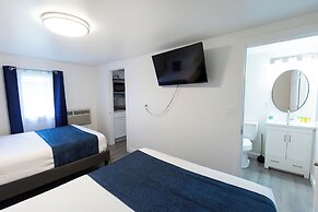 Anchor Bay Inn and Suites