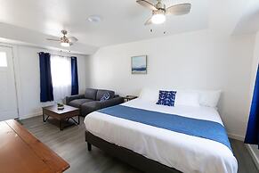 Anchor Bay Inn and Suites