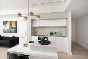 Designer 1BR plus Study Suite