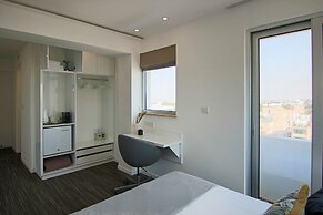 Phaedrus Living Luxury Suite Nicosia 510