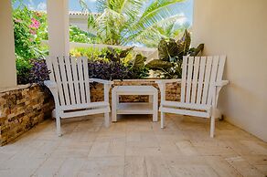 Brand new 2-bedroom Apartment 2 km From Eagle Beach