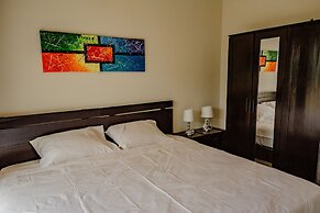 Brand new 2-bedroom Apartment 2 km From Eagle Beach