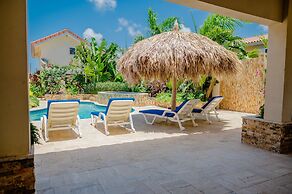 Brand new 2-bedroom Apartment 2 km From Eagle Beach