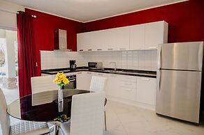 Brand new 2-bedroom Apartment 2 km From Eagle Beach