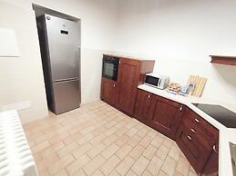 Fab Villa With Fenced Pool, Huge Grounds, Mediation Park, Child Activi