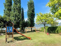 Fab Villa With Fenced Pool, Huge Grounds, Mediation Park, Child Activi