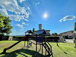 Fab Villa With Fenced Pool, Huge Grounds, Mediation Park, Child Activi