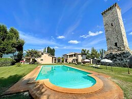 Fab Villa With Fenced Pool, Huge Grounds, Mediation Park, Child Activi