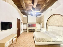 Fab Villa With Fenced Pool, Huge Grounds, Mediation Park, Child Activi