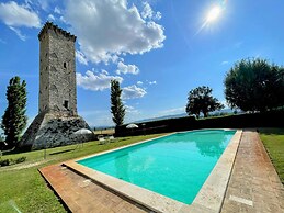 Fab Villa With Fenced Pool, Huge Grounds, Mediation Park, Child Activi