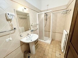 Fab Villa With Fenced Pool, Huge Grounds, Mediation Park, Child Activi