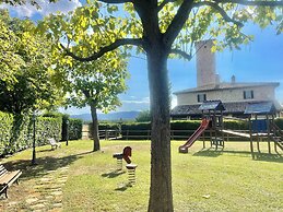 Fab Villa With Fenced Pool, Huge Grounds, Mediation Park, Child Activi