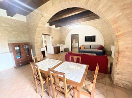 Fab Villa With Fenced Pool, Huge Grounds, Mediation Park, Child Activi