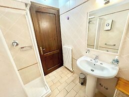 Fab Villa With Fenced Pool, Huge Grounds, Mediation Park, Child Activi