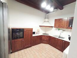 Fab Villa With Fenced Pool, Huge Grounds, Mediation Park, Child Activi