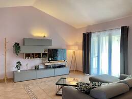 Modern Apartment Near to the Gran Sasso, Italy