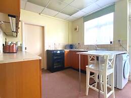 Bright and Spacious 4 Bedroom Home