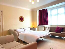 Bright and Spacious 4 Bedroom Home