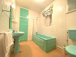 Bright and Spacious 4 Bedroom Home