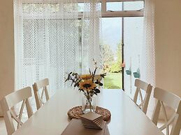 Bright and Spacious 4 Bedroom Home