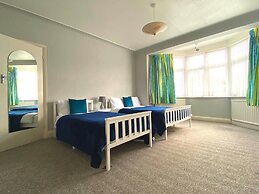 Bright and Spacious 4 Bedroom Home