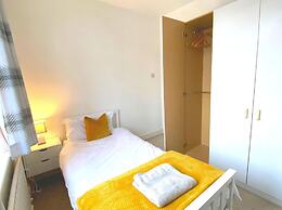 Bright and Spacious 4 Bedroom Home