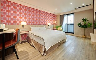 COMMA Boutique Hotel