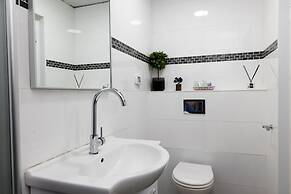 Domus Bat Galim Hotel