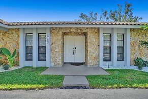 7 Br Home with Pool Gameroom & Soccer