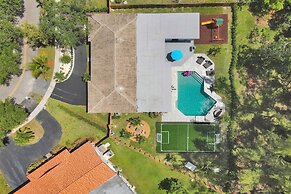 7 Br Home with Pool Gameroom & Soccer