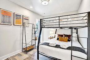 7 Br Home with Pool Gameroom & Soccer