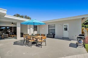 7 Br Home with Pool Gameroom & Soccer