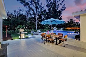 7 Br Home with Pool Gameroom & Soccer