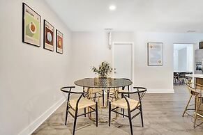 7 Br Home with Pool Gameroom & Soccer