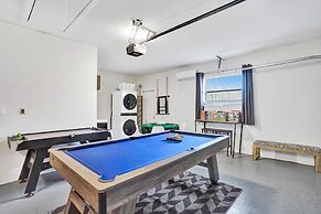 7 Br Home with Pool Gameroom & Soccer