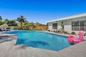 7 Br Home with Pool Gameroom & Soccer
