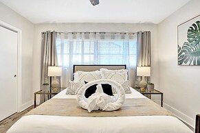 7 Br Home with Pool Gameroom & Soccer