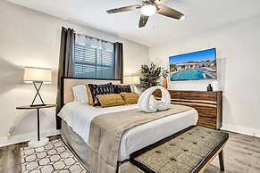 7 Br Home with Pool Gameroom & Soccer