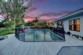 7 Br Home with Pool Gameroom & Soccer