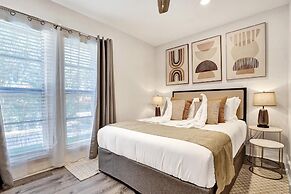 7 Br Home with Pool Gameroom & Soccer