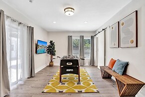 7 Br Home with Pool Gameroom & Soccer