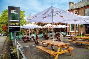 Pine Lodge Hotel & Restaurant Mansfield