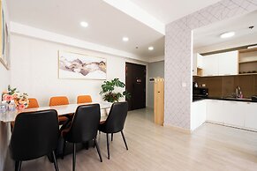 Annie  Apartment - Rivergate Resident