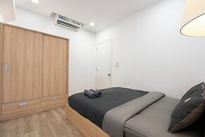 Annie  Apartment - Rivergate Resident