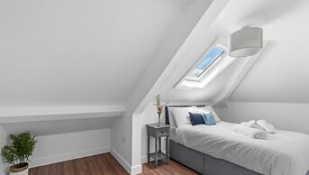 The Penthouse By Pureserviced