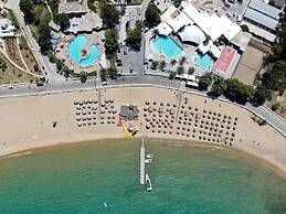 FarOut BeachClub - Rooms & Camping