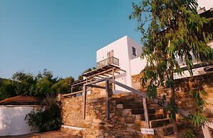 Far Out Beach Resort & Camping