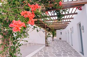 Far Out Beach Resort & Camping