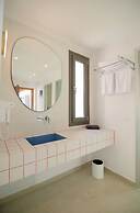 FarOut BeachClub - Rooms & Camping