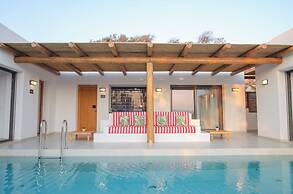 FarOut BeachClub - Rooms & Camping